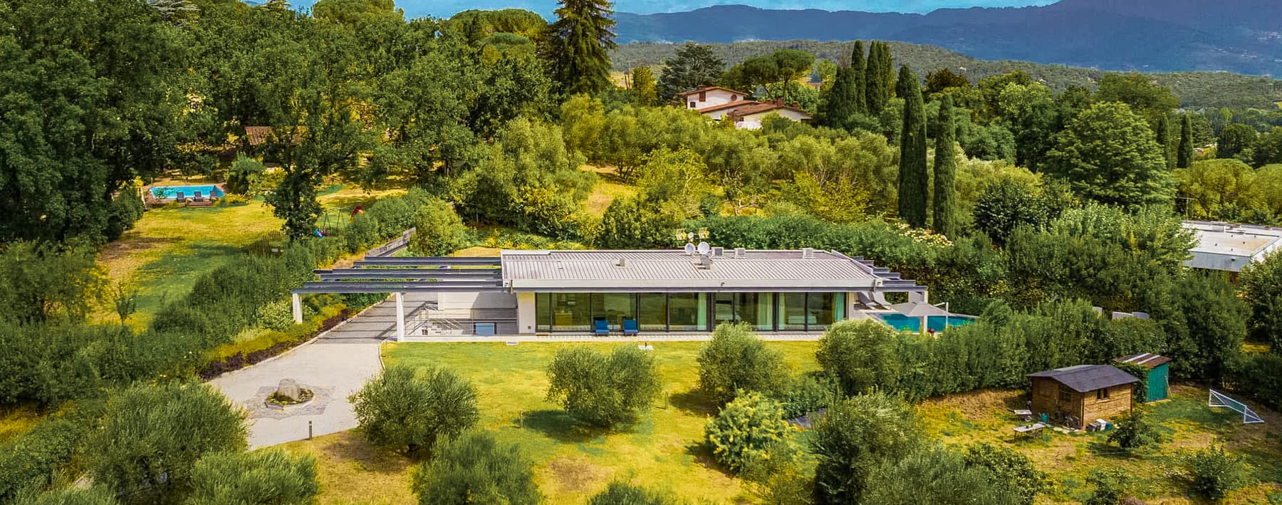 Modern Design Villa in Lucca, Tuscany with Pool