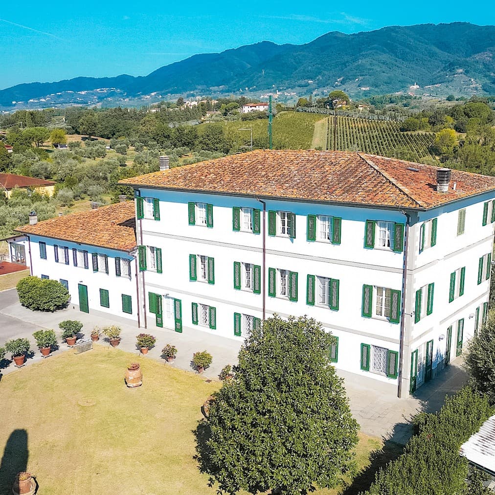 Villa ottocentesca a Capannori, cuore della Toscana
