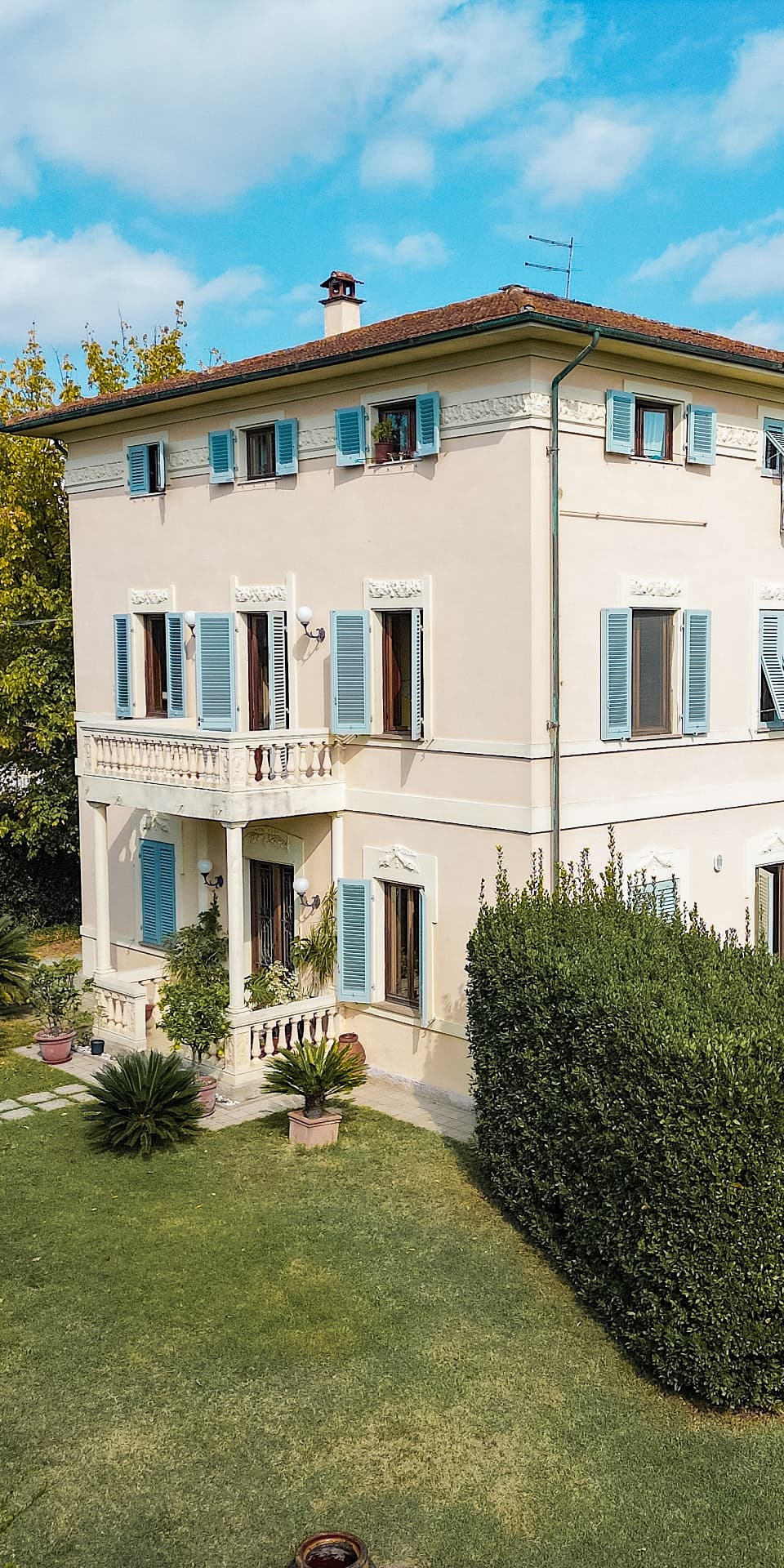 Elegant Villa in Lucca, Heart of Tuscany