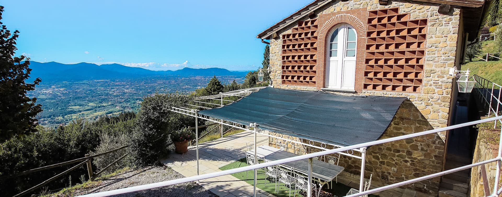 Rustic Country House in Lucca, Tuscany with Pool