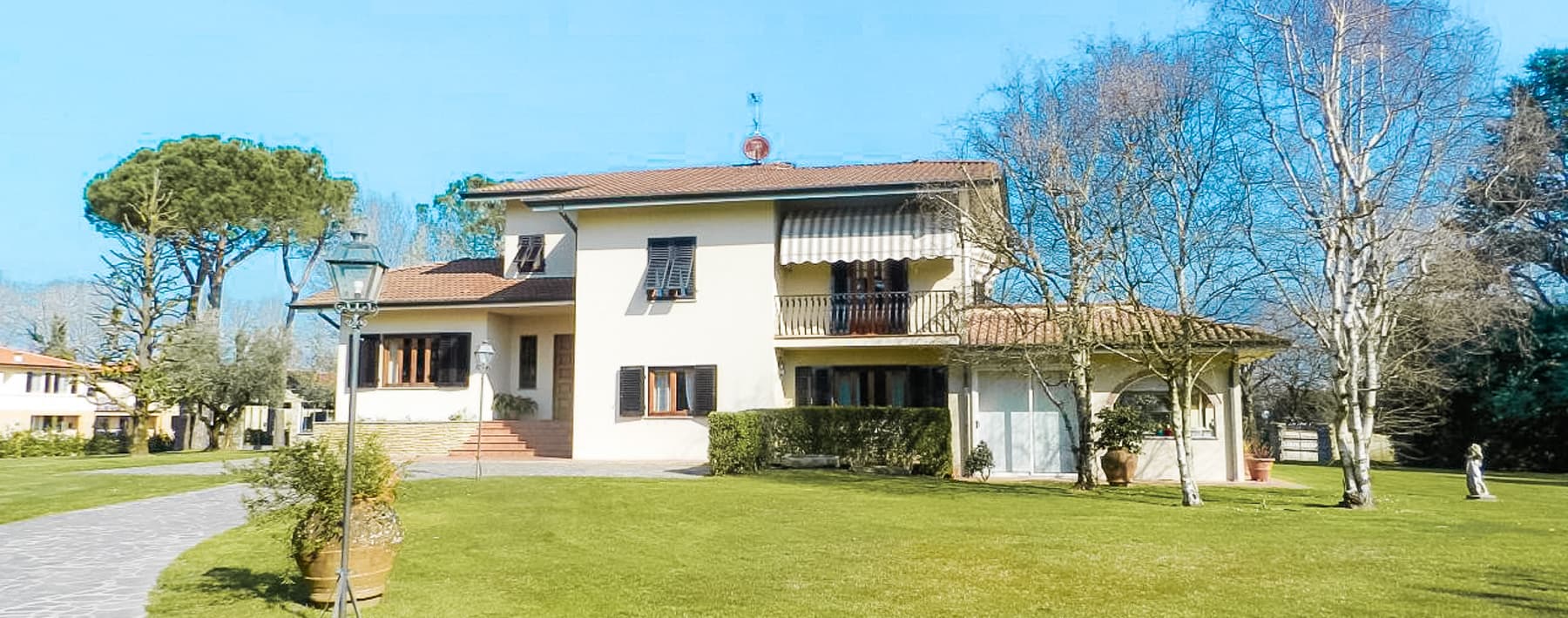 Modern Villa with Garden Near Lucca, Tuscany