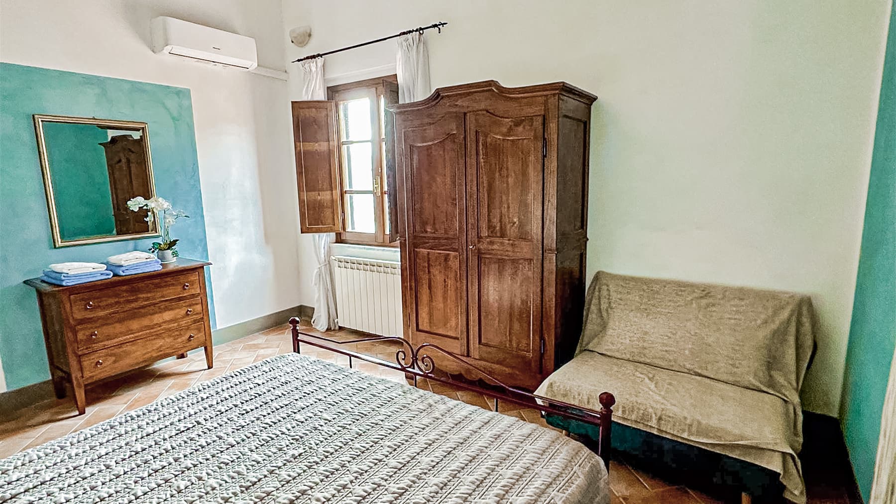 Big Image 15