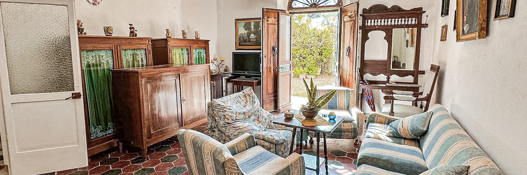 Historic Rustic House in Cecina, Tuscany Countryside