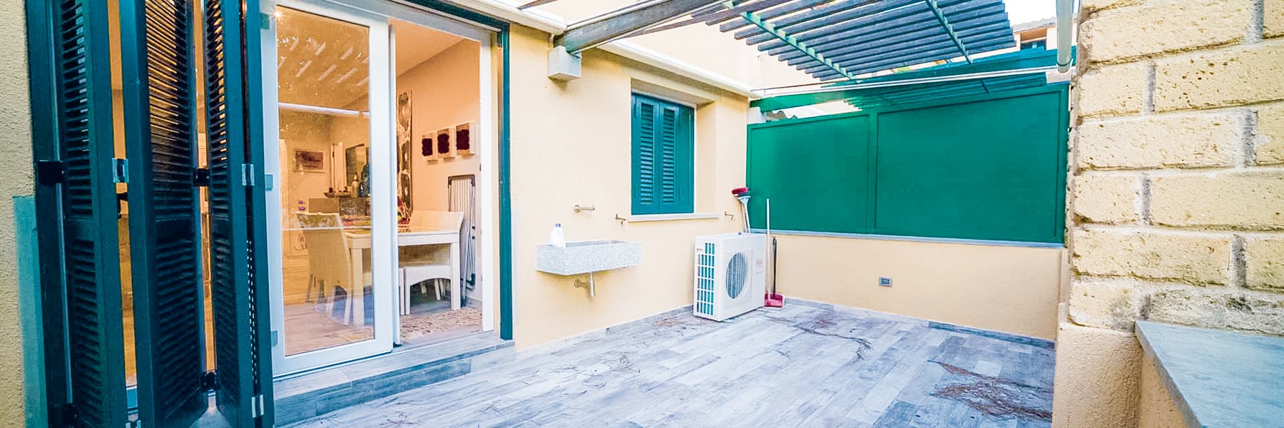 Renovated Apartment with Terrace in Tuscany