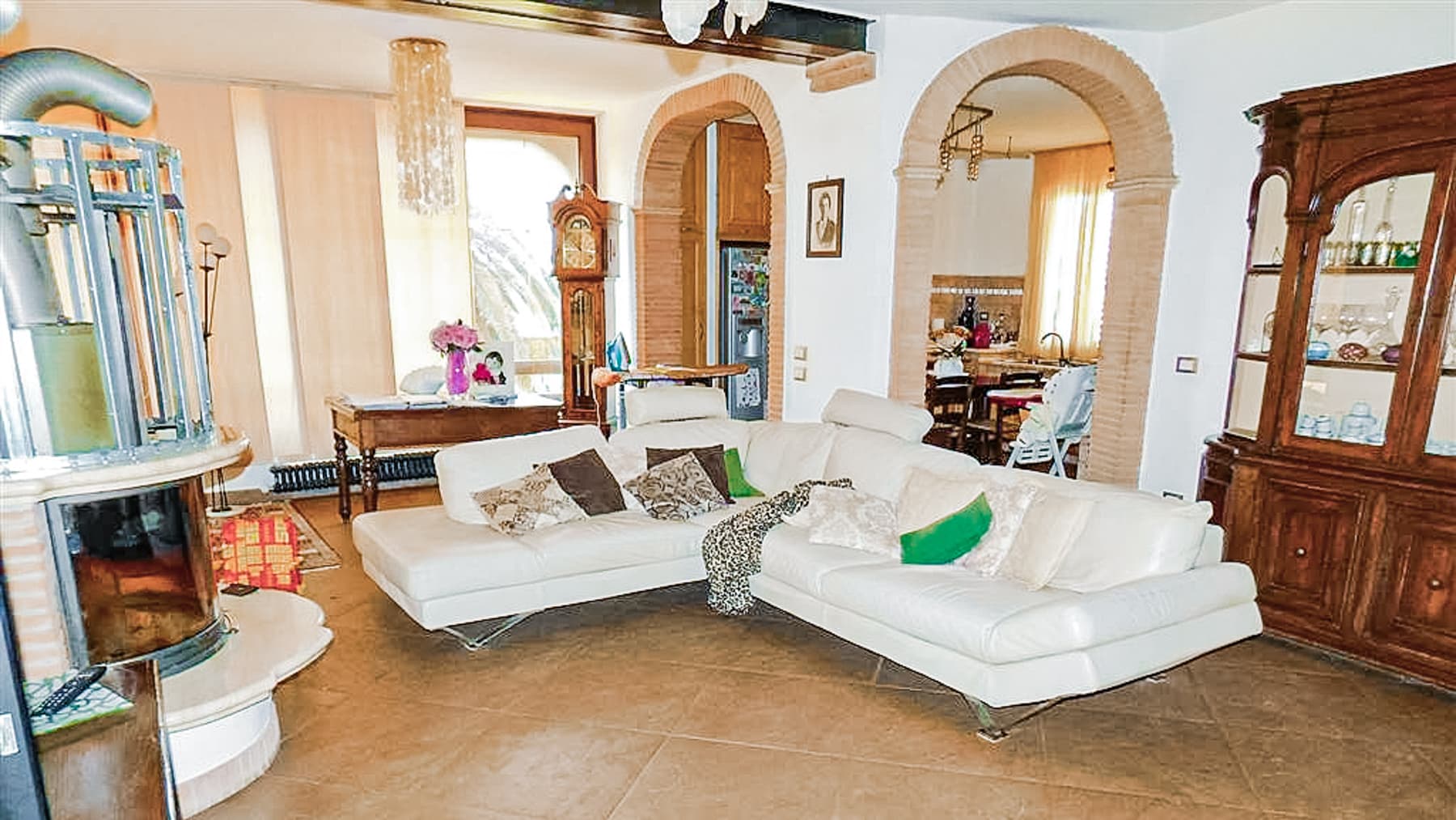 Big Image 14