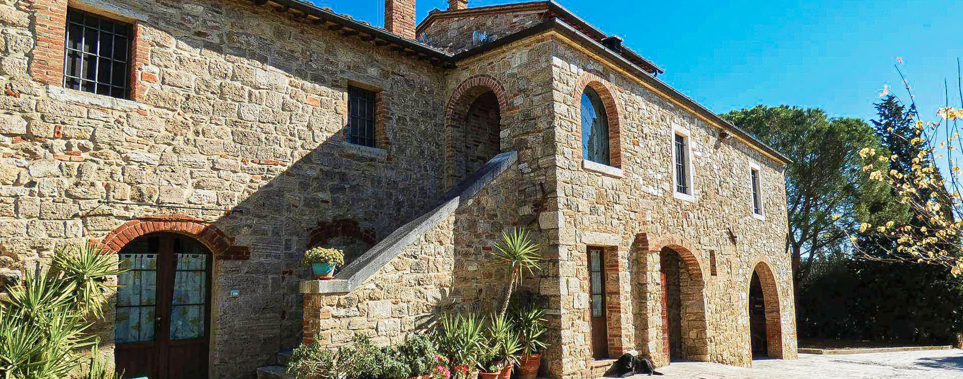 Rustic Country House in Asciano, Tuscany's Val d'Orcia