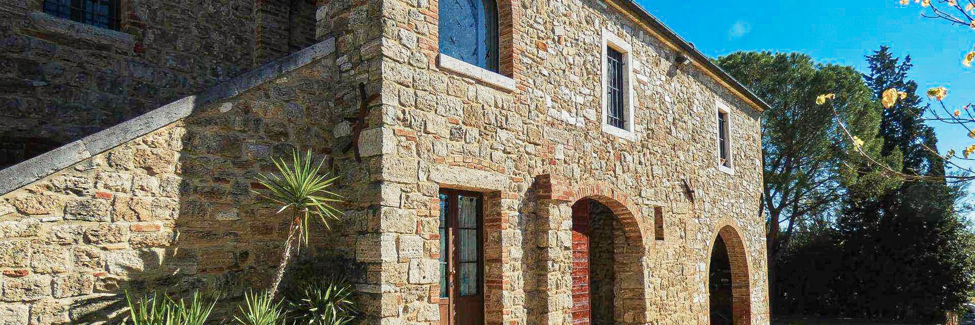 Rustic Country House in Asciano, Tuscany's Val d'Orcia