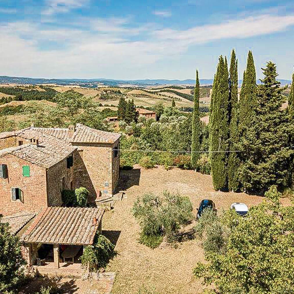 Charming Country House in Asciano, Tuscany