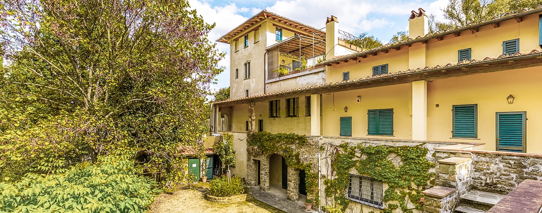 Luxury Apartment with Terrace in Florence, Tuscany