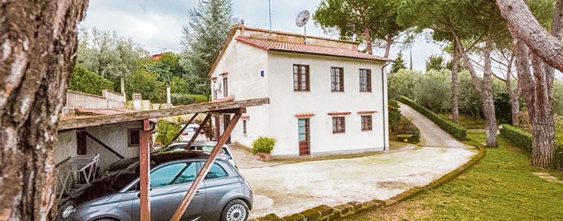 Charming Villa in Montescudaio, Tuscany Retreat