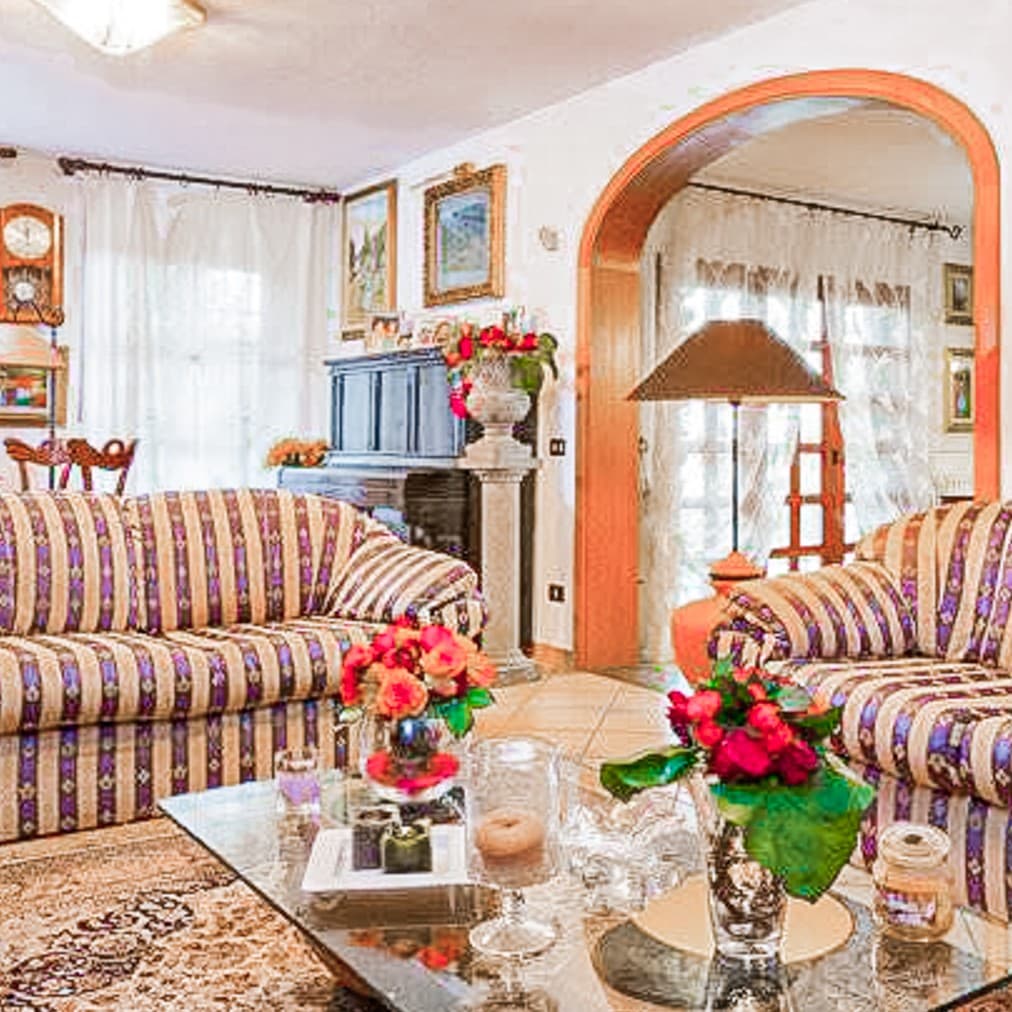 Charming Villa in Montescudaio, Tuscany Retreat
