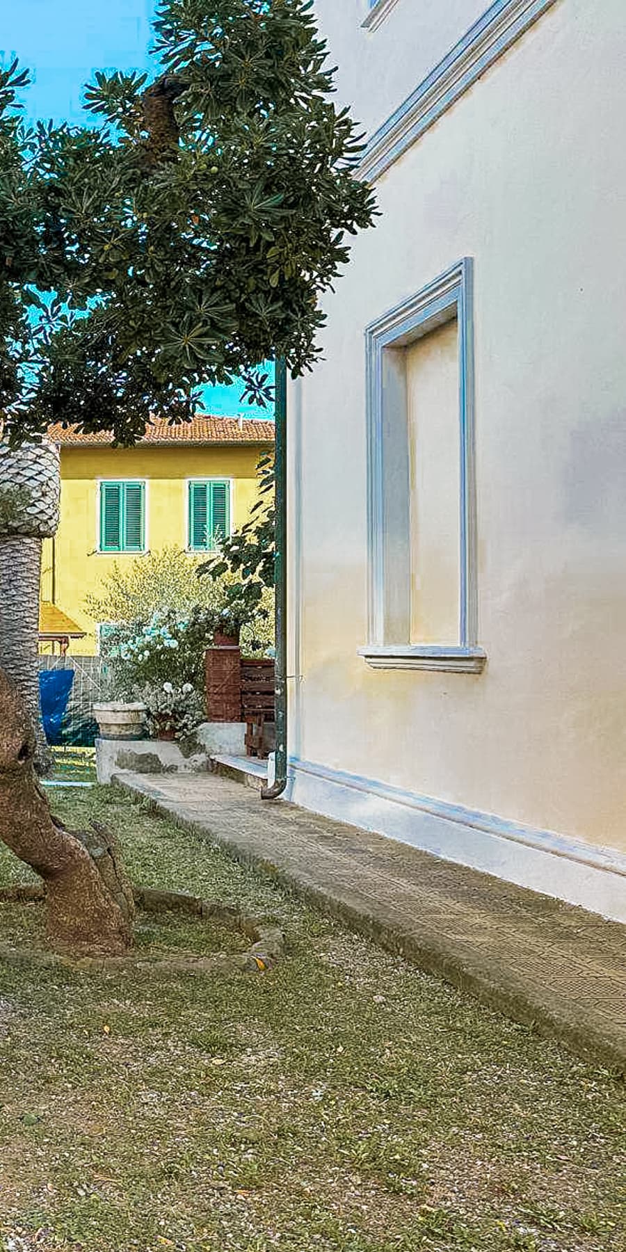 Detached House in Cecina, Tuscany: Luxury Living Awaits