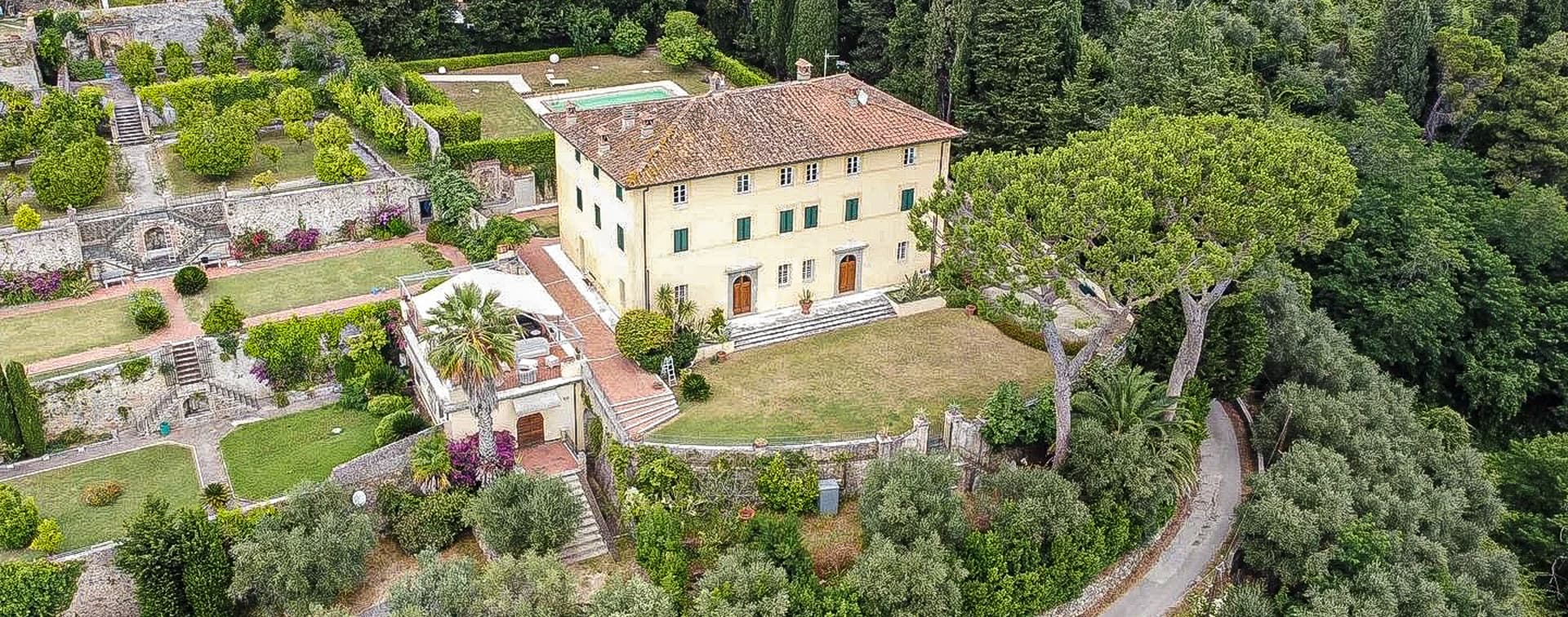 Magnificent Villa in Pietrasanta, Tuscany's Versilia
