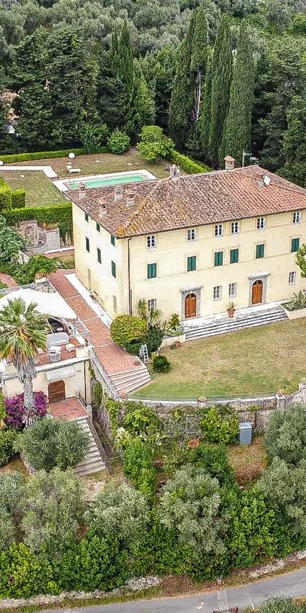 Magnificent Villa in Pietrasanta, Tuscany's Versilia