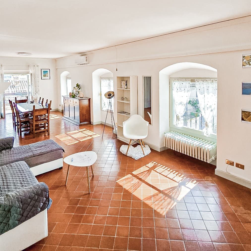 Elegant Apartment by Lake Garda in Lombardia