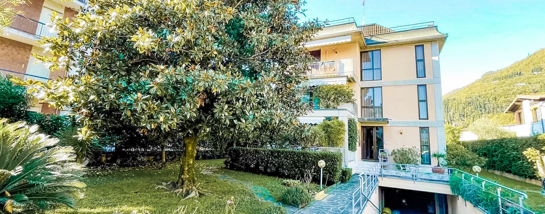 Apartment with Terrace in Salò, Lake Garda Area
