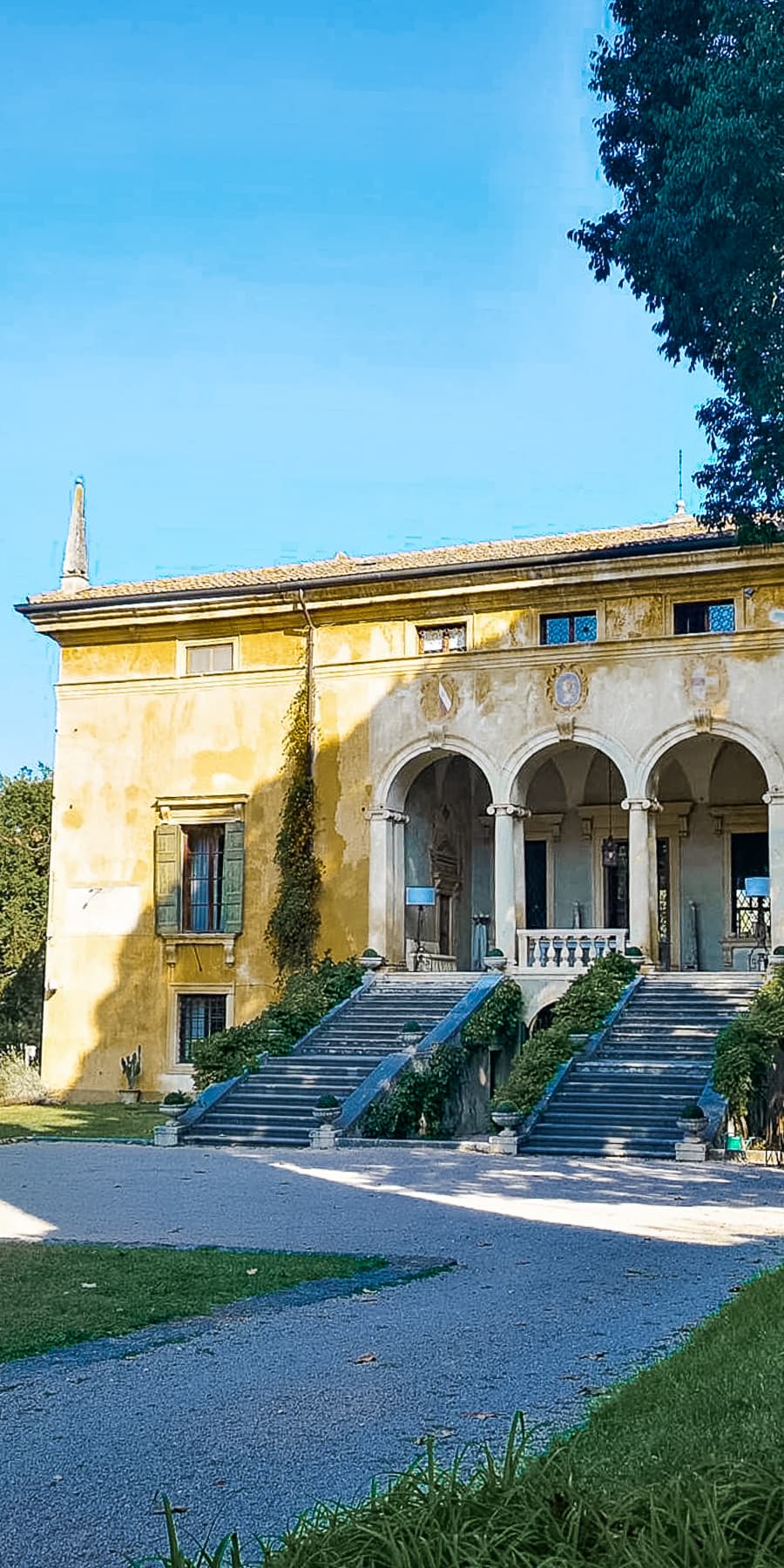 Spacious Villa in Verona, Veneto with Pool & Garden