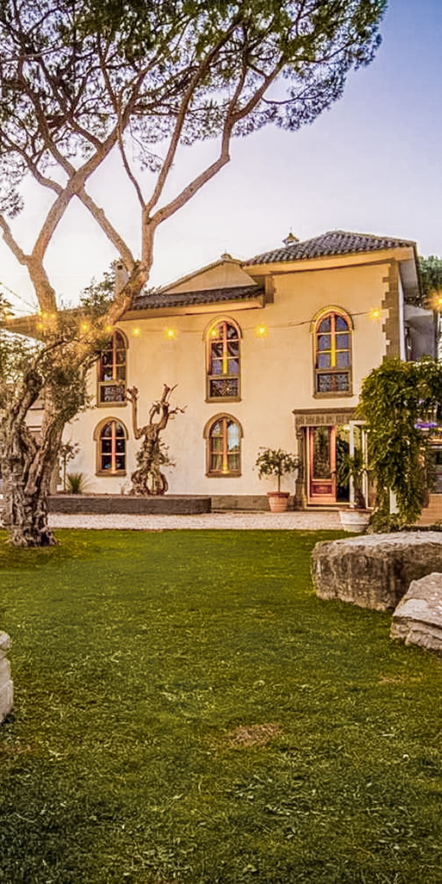 Rustic Country House near Lake, Umbria Charm