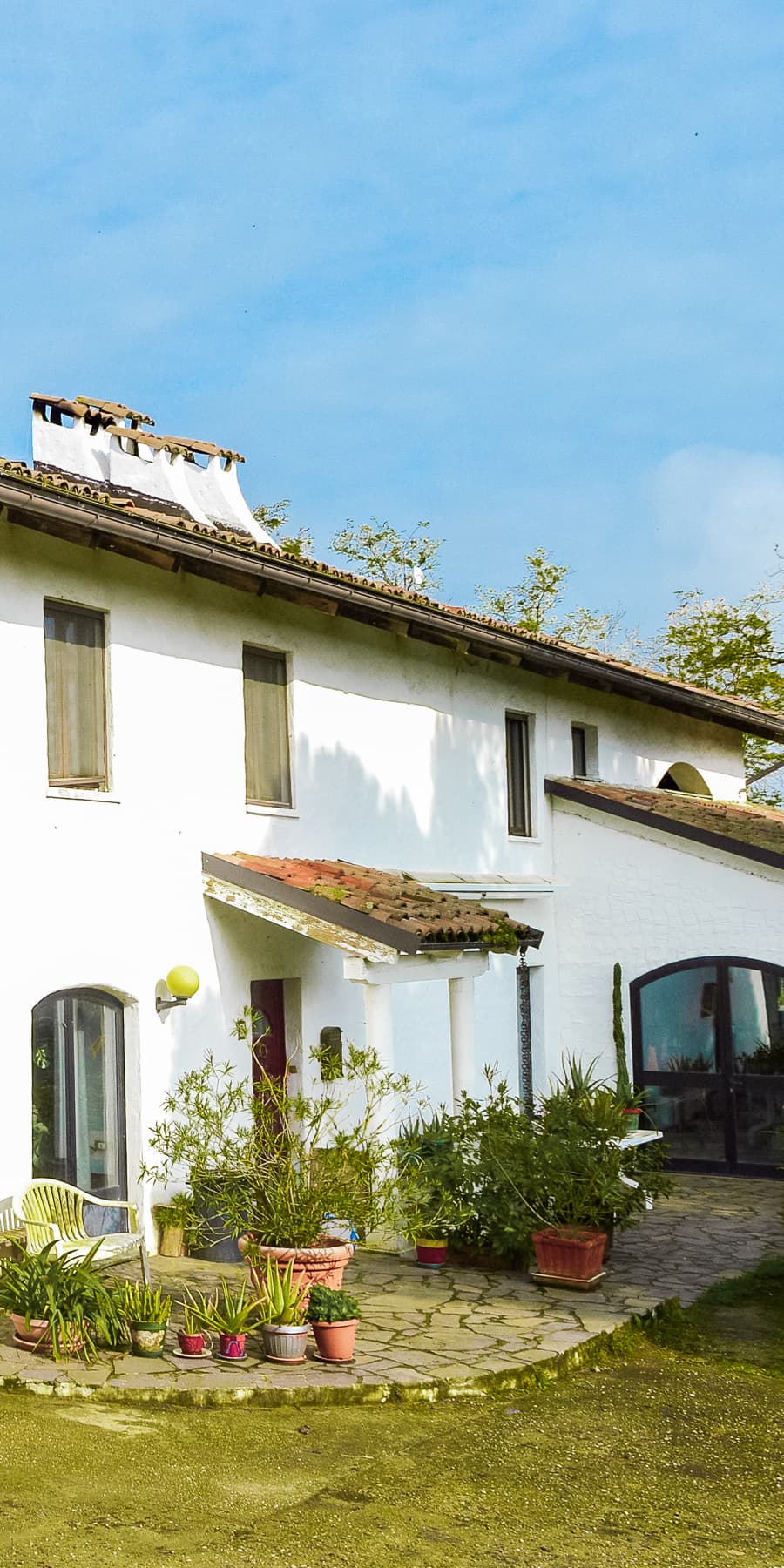 Charming Villa with Pool in Cesio, Liguria