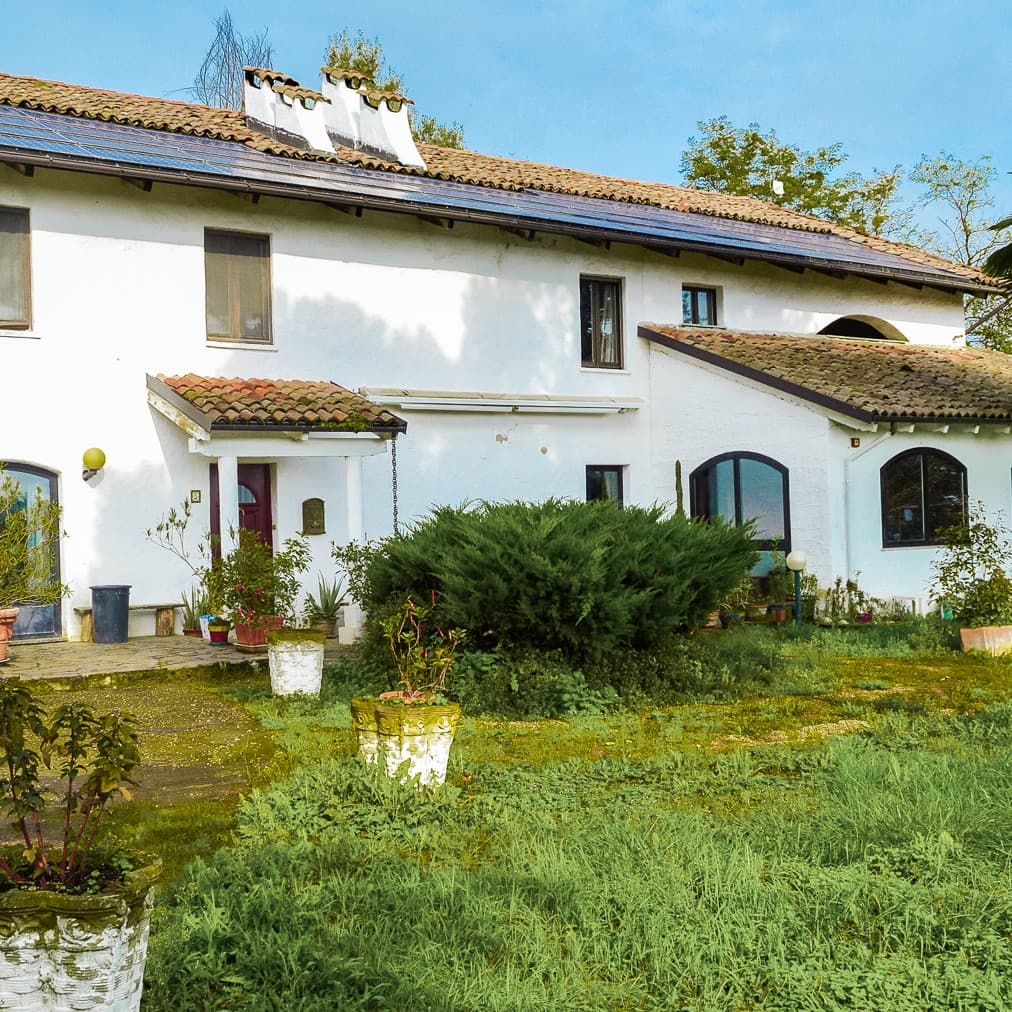 Charming Villa with Pool in Cesio, Liguria