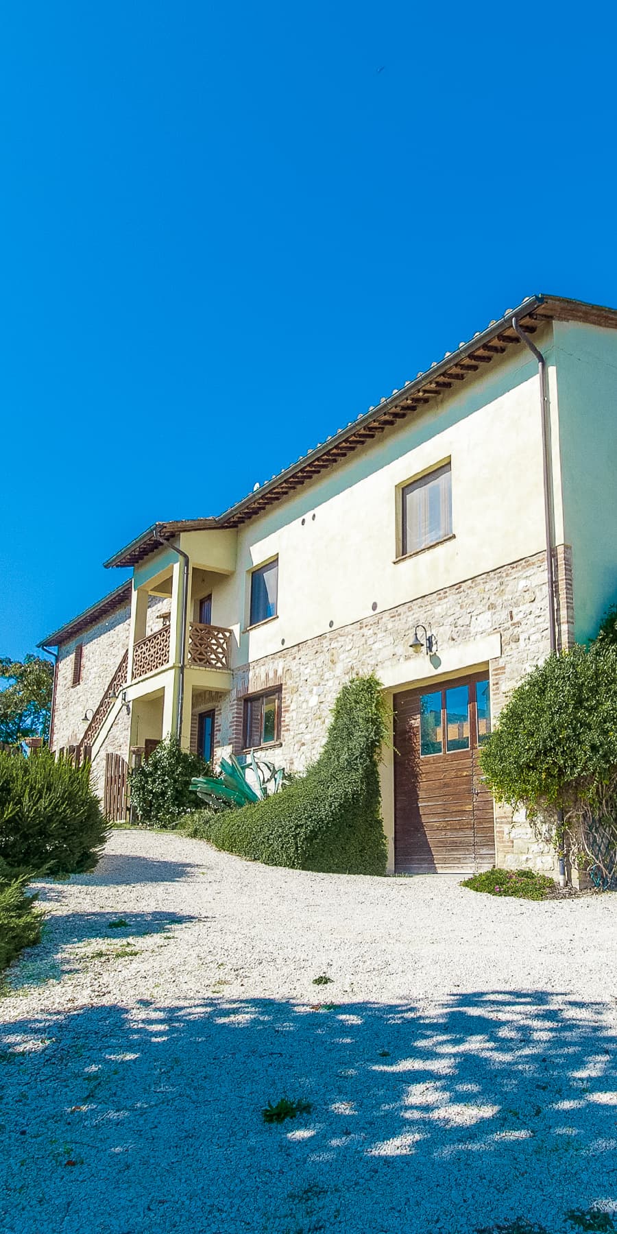 Rustic Country House in Serene Fratta Todina, Umbria