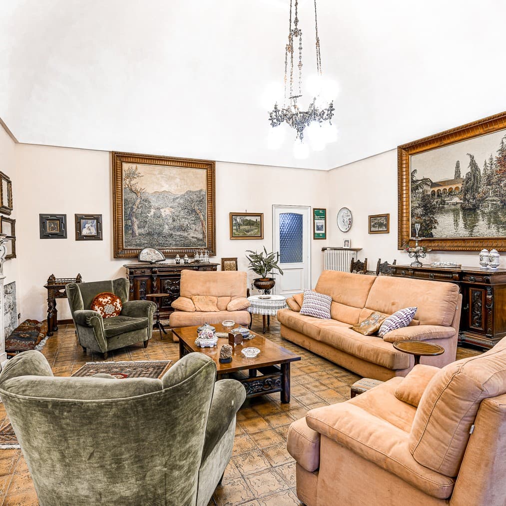 Detached House Near Lake Garda, Brescia, Lombardy