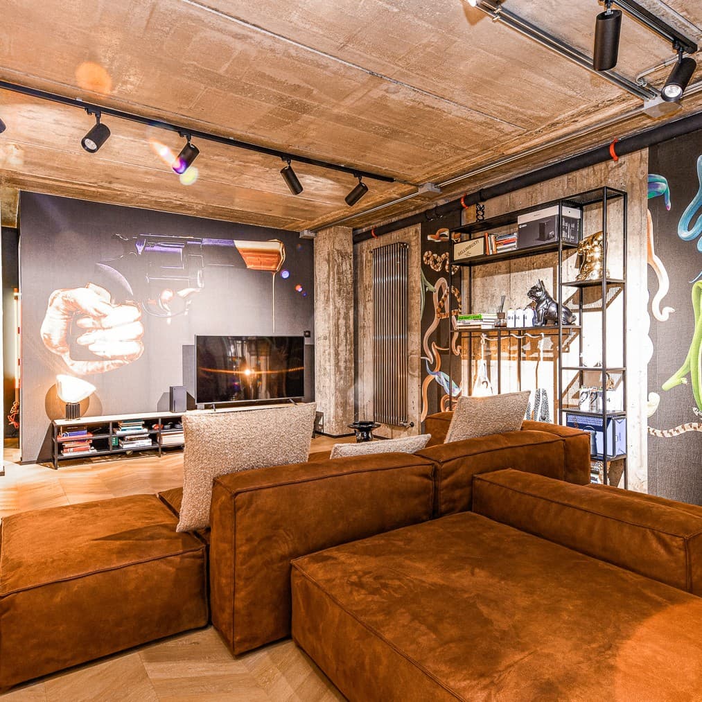 Elegant Townhouse in Brescia, Lombardy with Pool