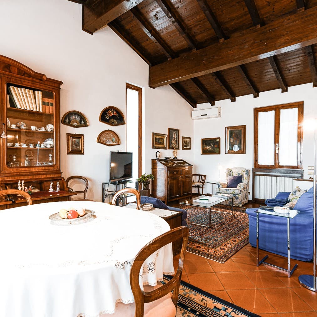 Villa near Lake Garda, Brescia, Lombardy