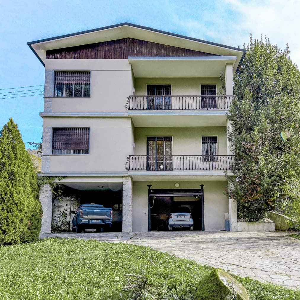 Elegant Villa with Pool in Brescia, Lombardy