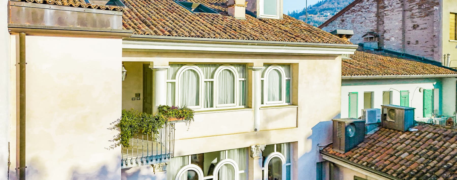 Detached House Near Lake Garda, Brescia, Lombardy
