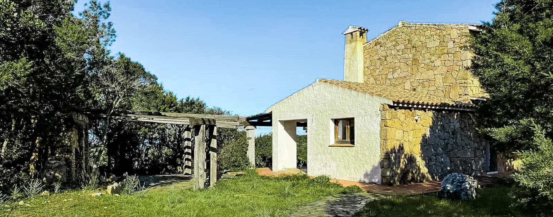 Charming Villa Overlooking Cannigione, Sardinia