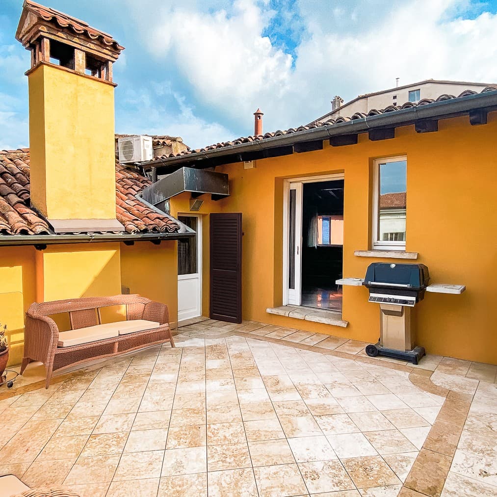Charming Apartment Near Lake Garda, Brescia