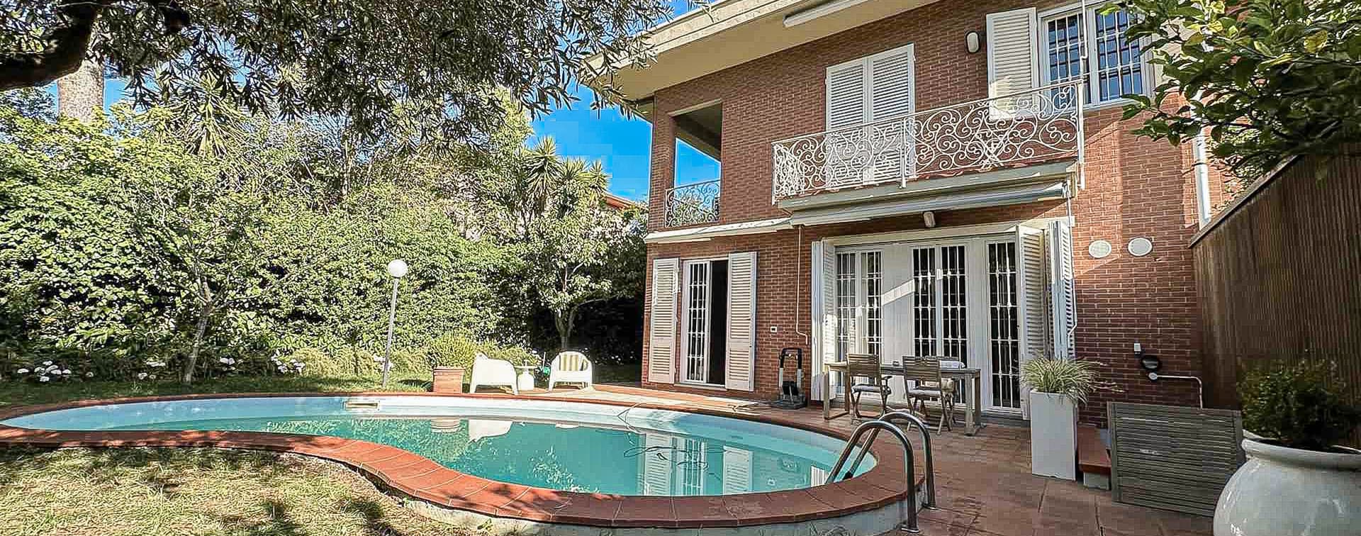 Duplex Villa with Pool in Livorno, Tuscany