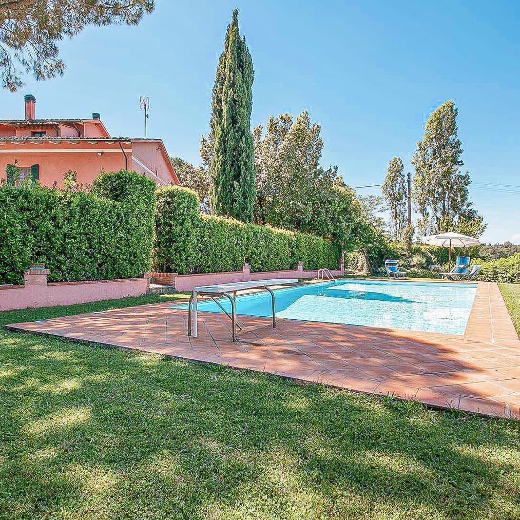 Elegant Villa with Pool in Fauglia, Tuscany