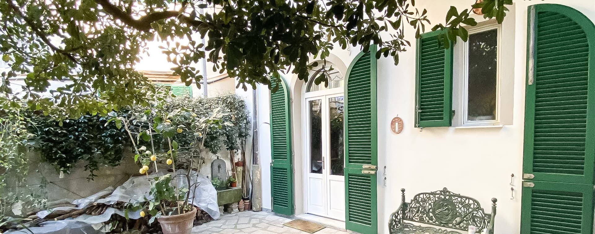 Spacious Villa in Livorno, Tuscany with Garden