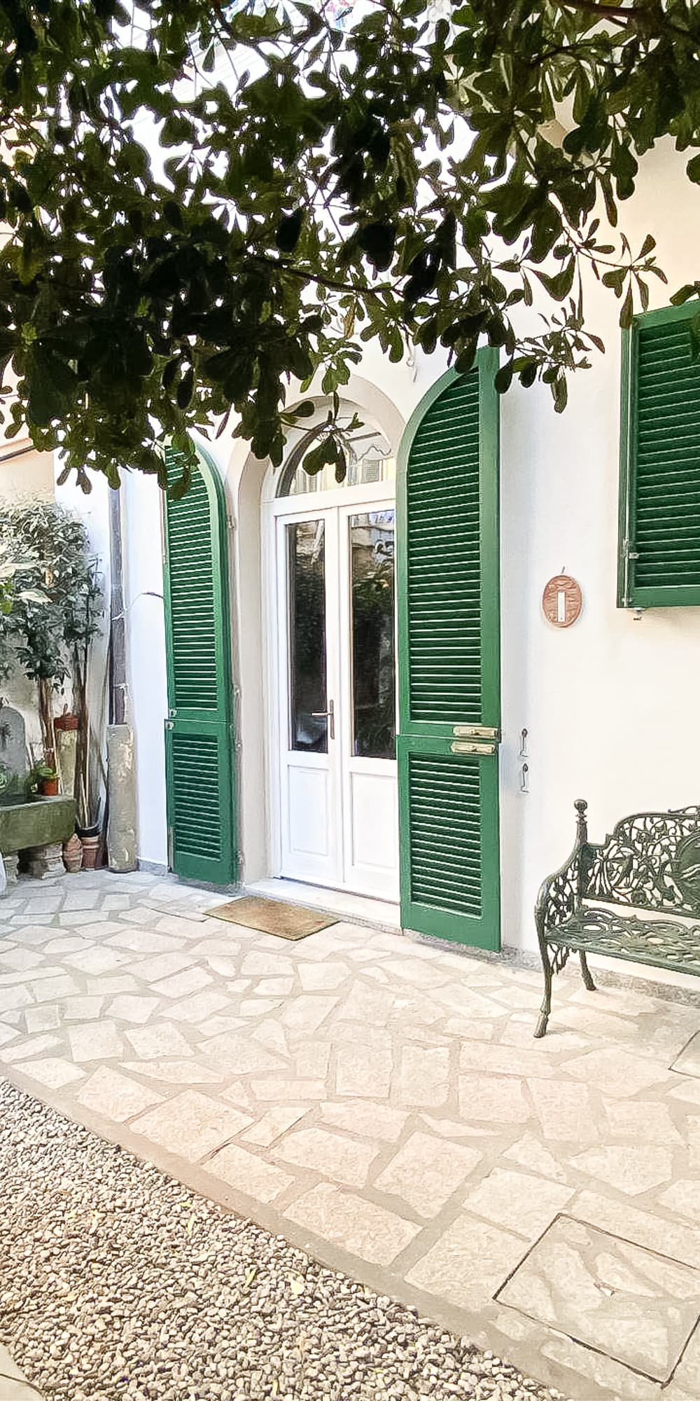 Spacious Villa in Livorno, Tuscany with Garden