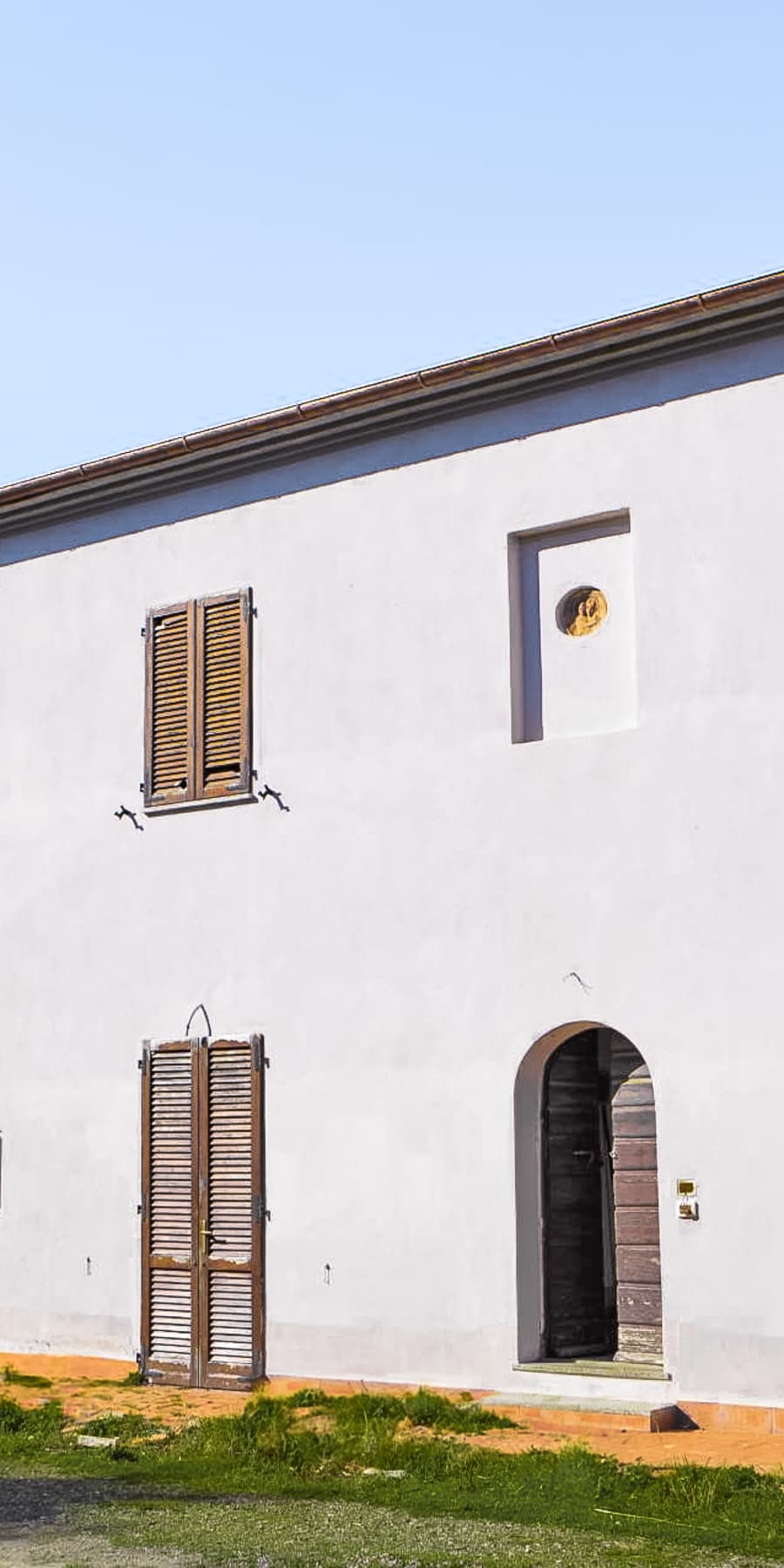 Detached House for Sale in Cecina, Tuscany