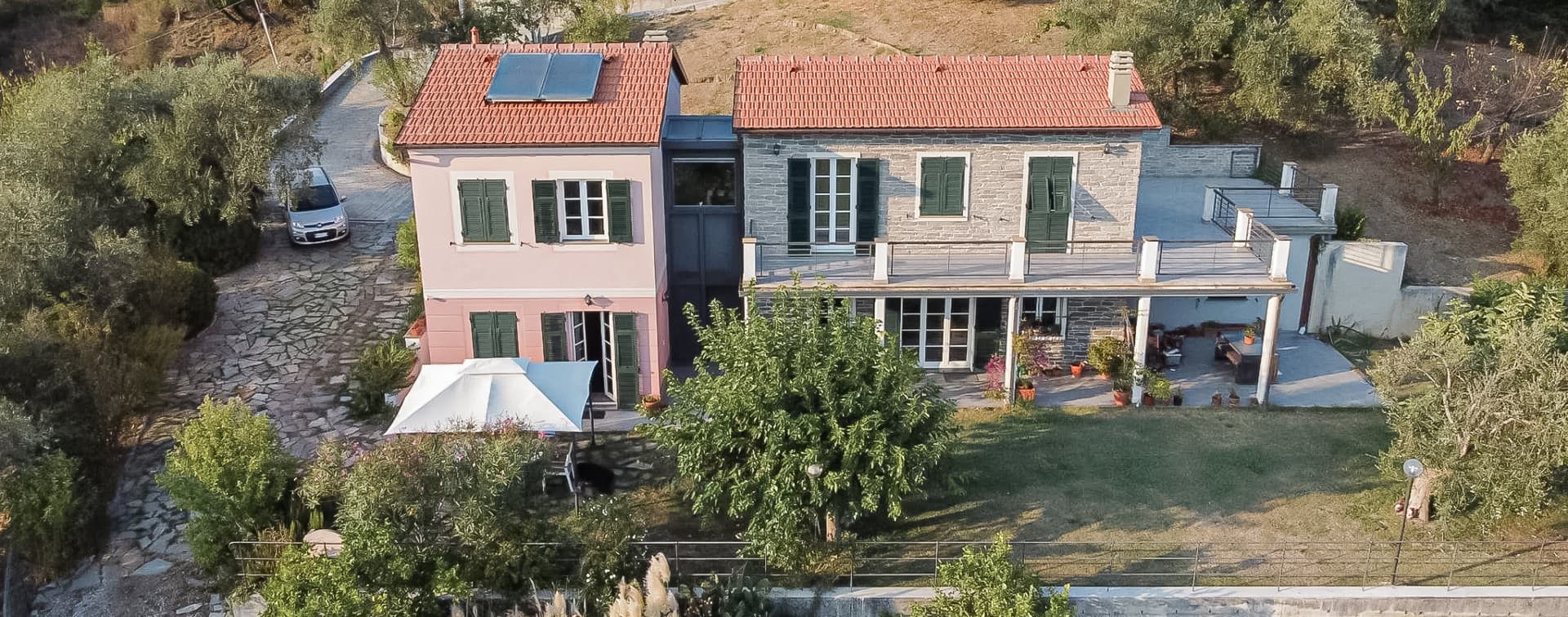 Villa con giardino e vista mare a Leivi