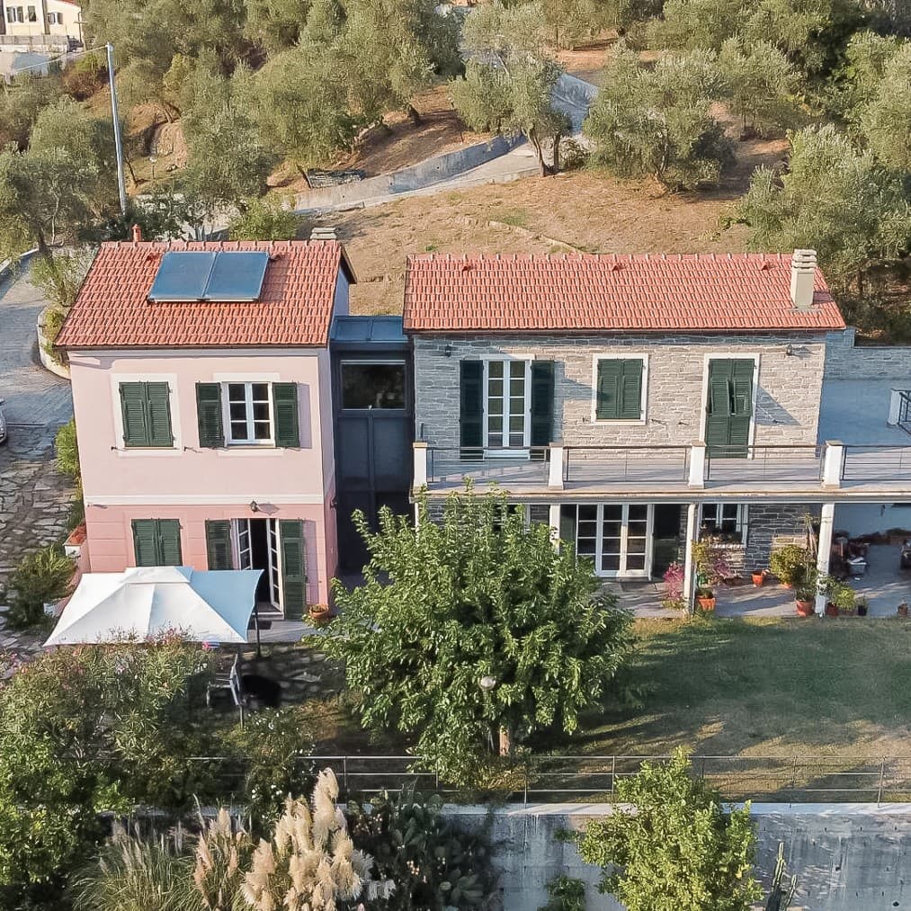 Villa con giardino e vista mare a Leivi
