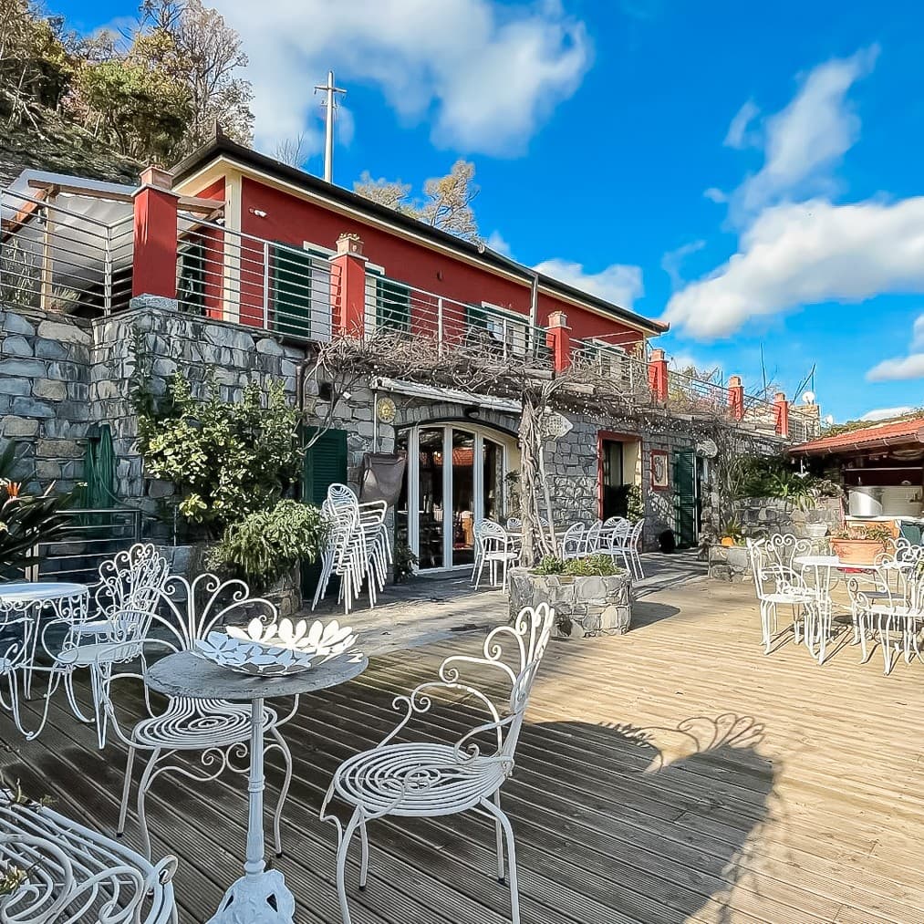 Villa con vista mare e piscina a Chiavari