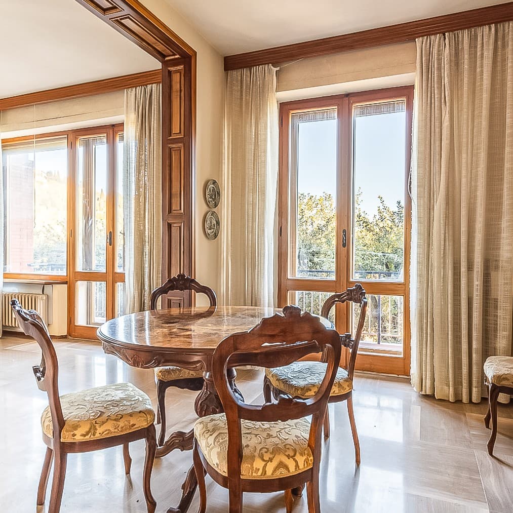 Elegant Villa Overlooking Montepulciano, Tuscany