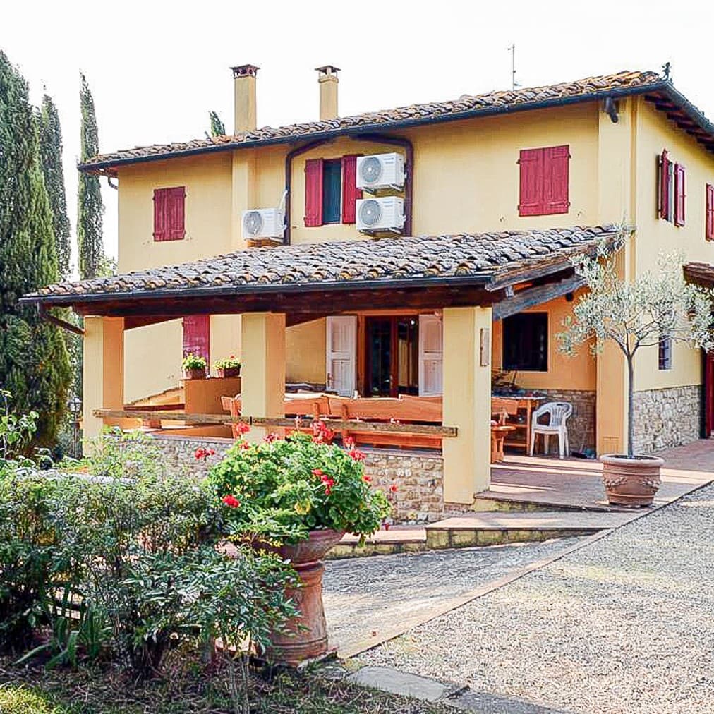 Charming Villa with Pool in Montespertoli, Tuscany