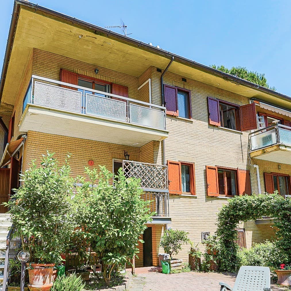 Villa in Viareggio: Tuscany's Coastal Gem