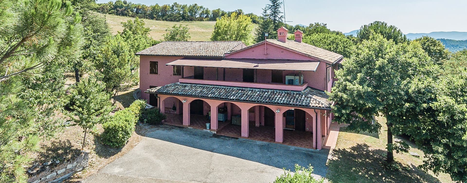 Villa panoramica nelle Marche, Fermignano