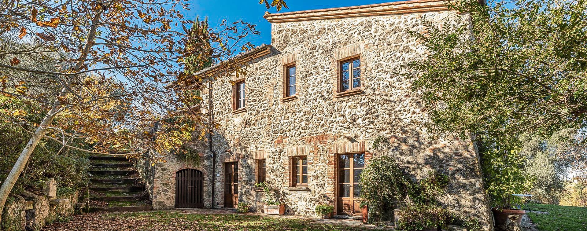 Rustic Country House with Pool in Sarteano, Tuscany