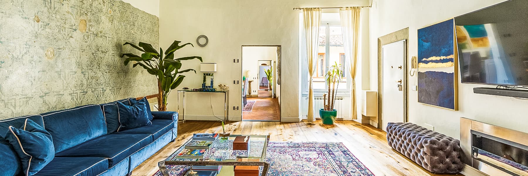 Prestigious Apartment in Historic Florence, Tuscany