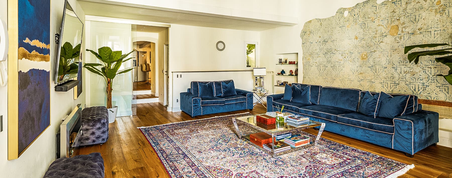 Prestigious Apartment in Historic Florence, Tuscany