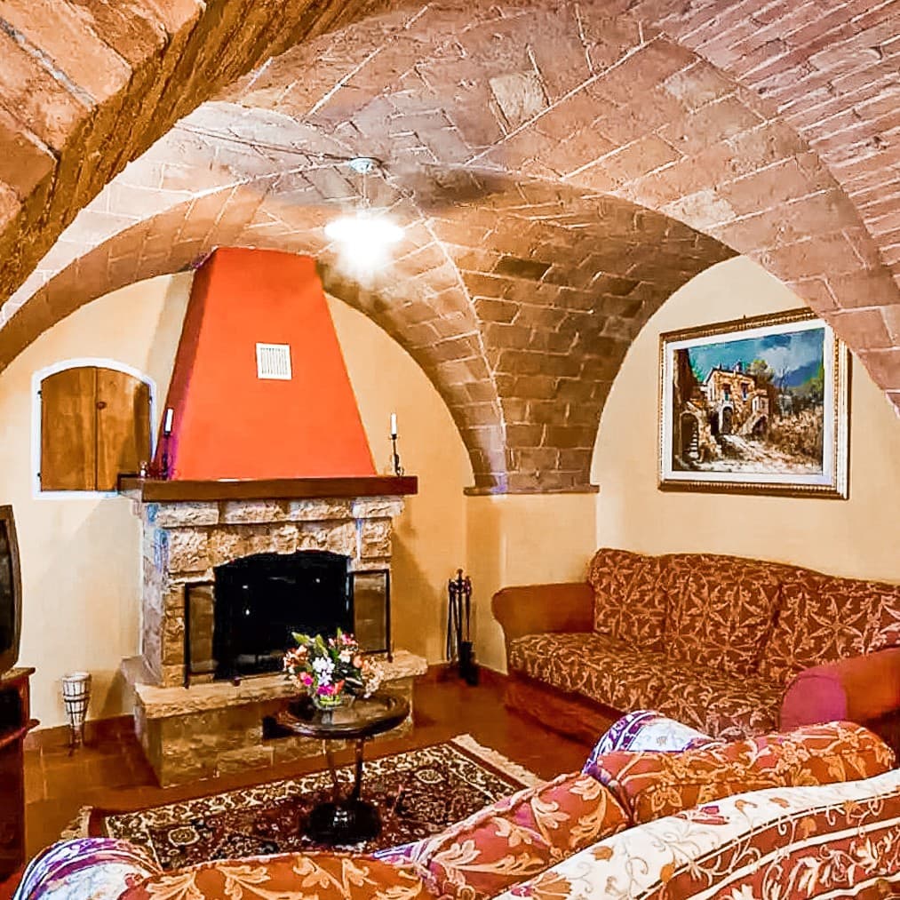 Rustic Country House in Volterra, Tuscany Bliss