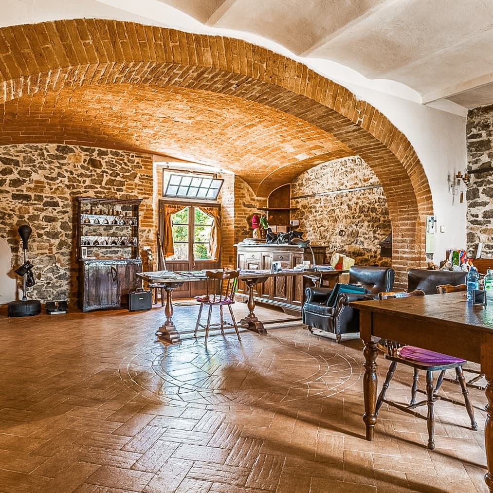 Rustic Farmhouse in Castiglione del Lago, Umbria