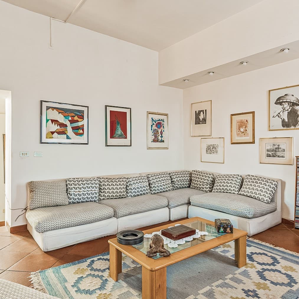Penthouse Loft in Arezzo's Heart, Tuscany